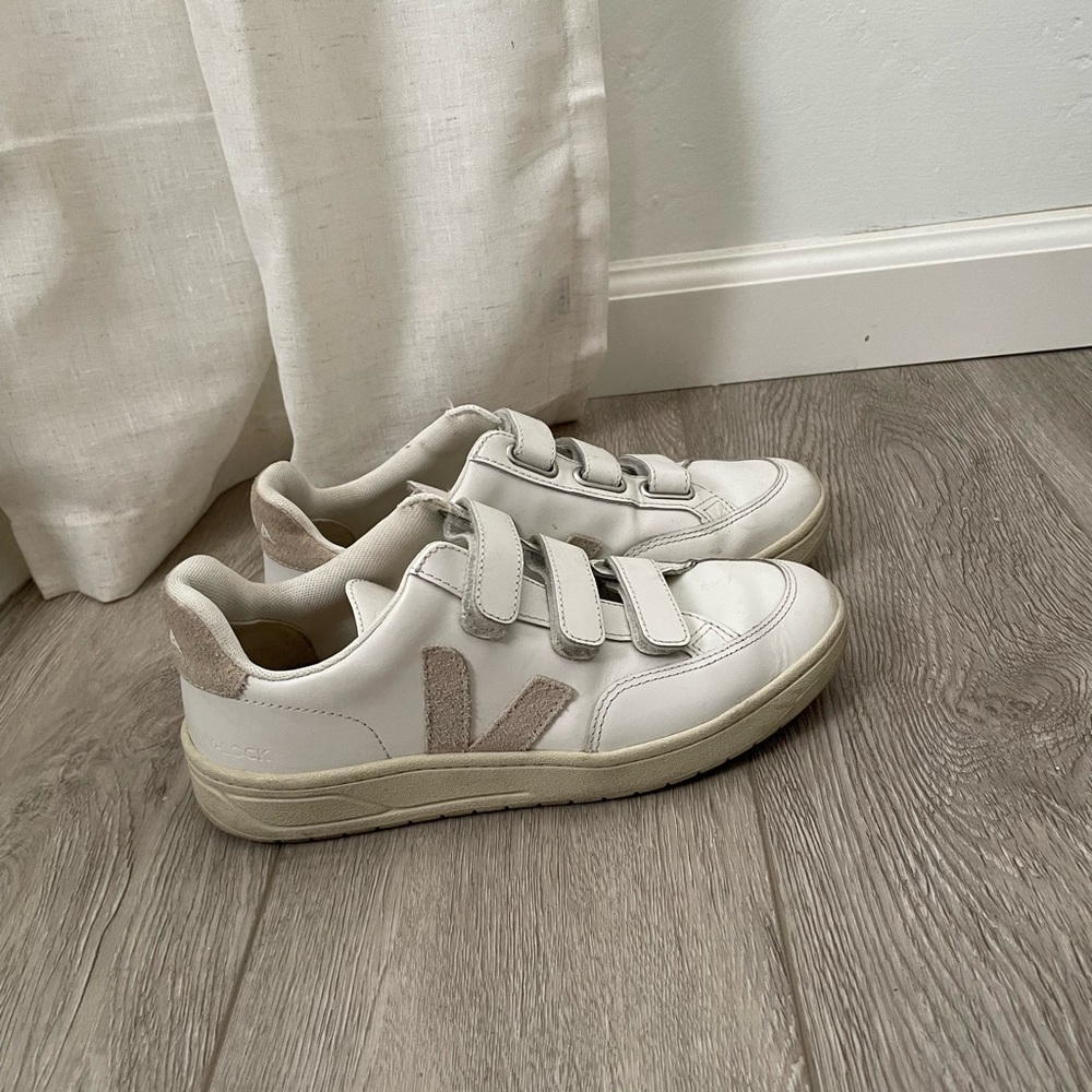 Veja natural strap sneakers